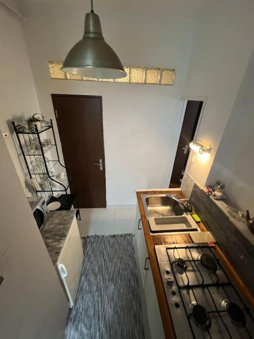 Lovely Apartment In Villa In Bukarest Eksteriør billede